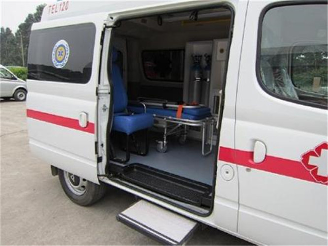 郊区救护车出租服务案例7